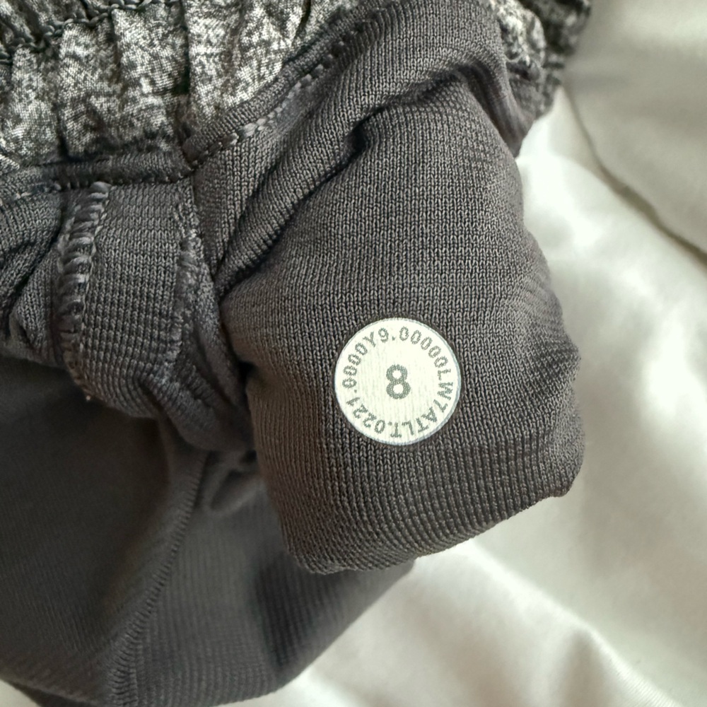 Lululemon Hotty Hot Short II *Long 4" Heather Lux Multi Black - Picture 10 of 10